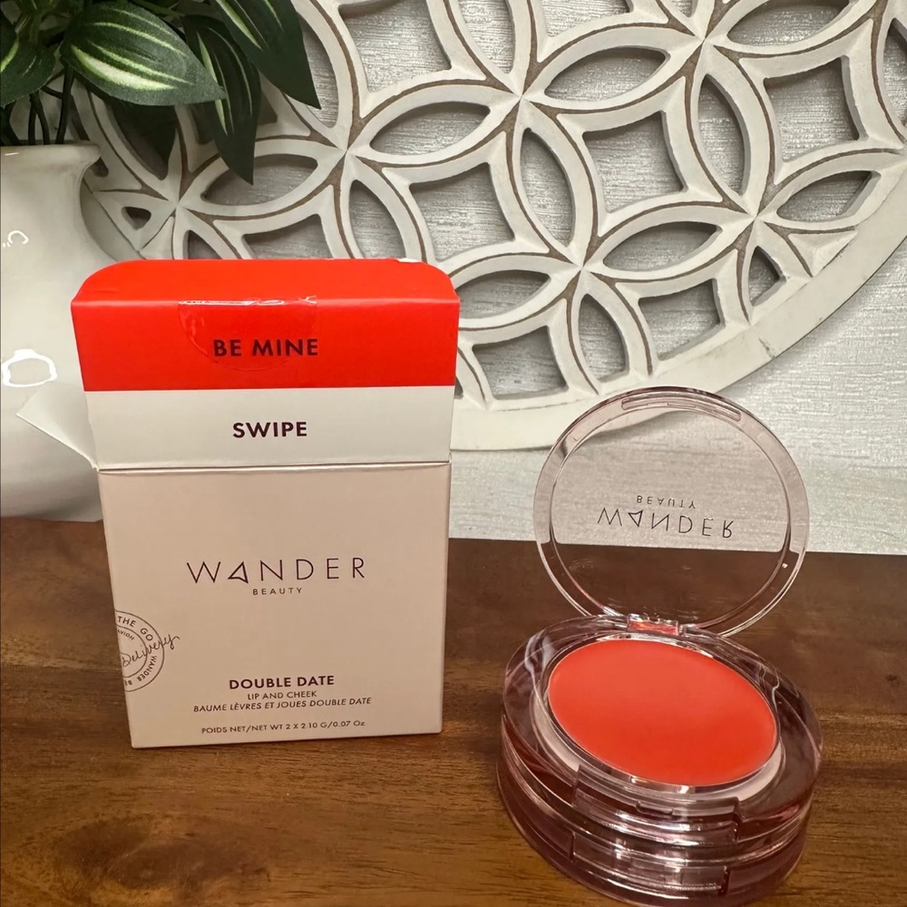 Wander Beauty Double Date Lip and Cheek Compact - Be Mine/Swipe